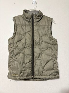 Columbia Titanium Tech Women's 550 Down Puffer Vest Jacket in Green Zip Pockets